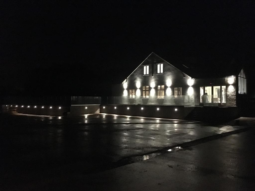 Tal Y Cafn Free House Tal-y-Cafn Exterior photo